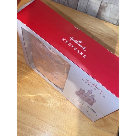 Hallmark Miniature Mini Disney Princess Tree Topper & Christmas Tree Skirt - Picture 3 of 6